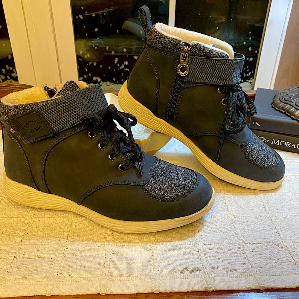 Sporto Hazel Navy High-top Winter Boots